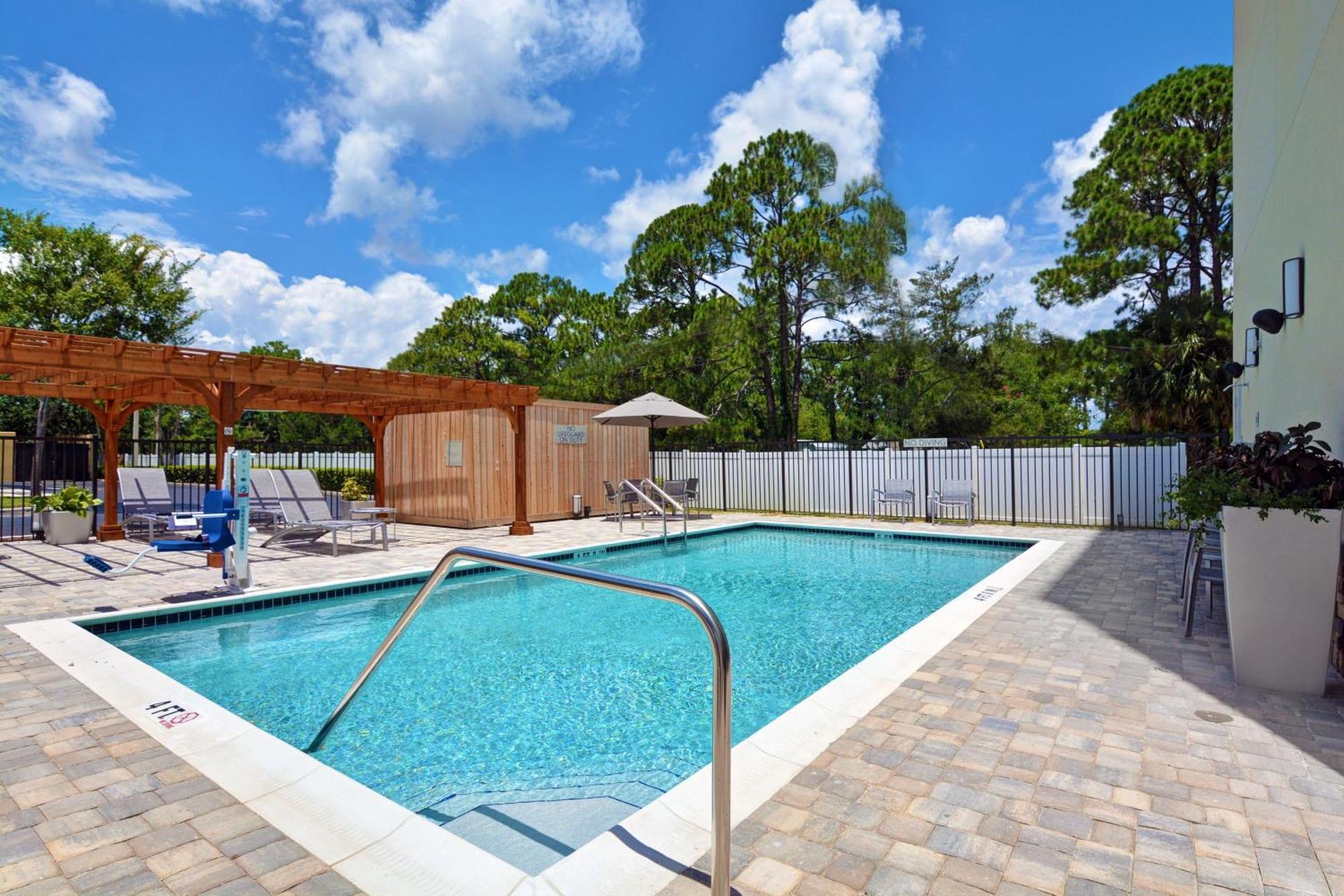 Towneplace Suites By Marriott Jacksonville East מראה חיצוני תמונה